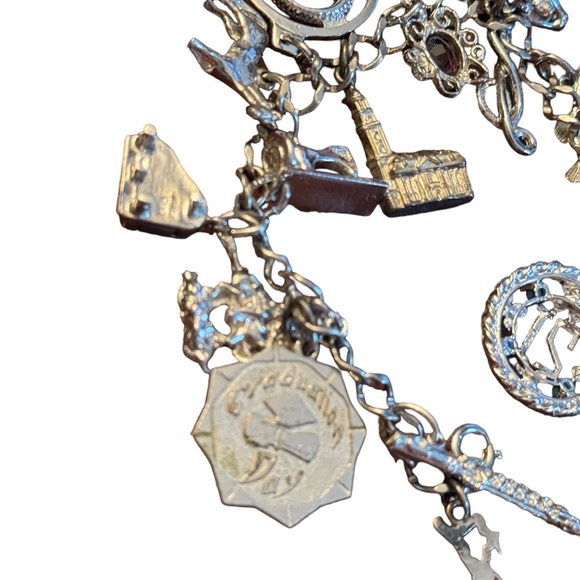 Vintage rhodium plated sterling silver 15 charm link bracelet - Picture 2 of 6